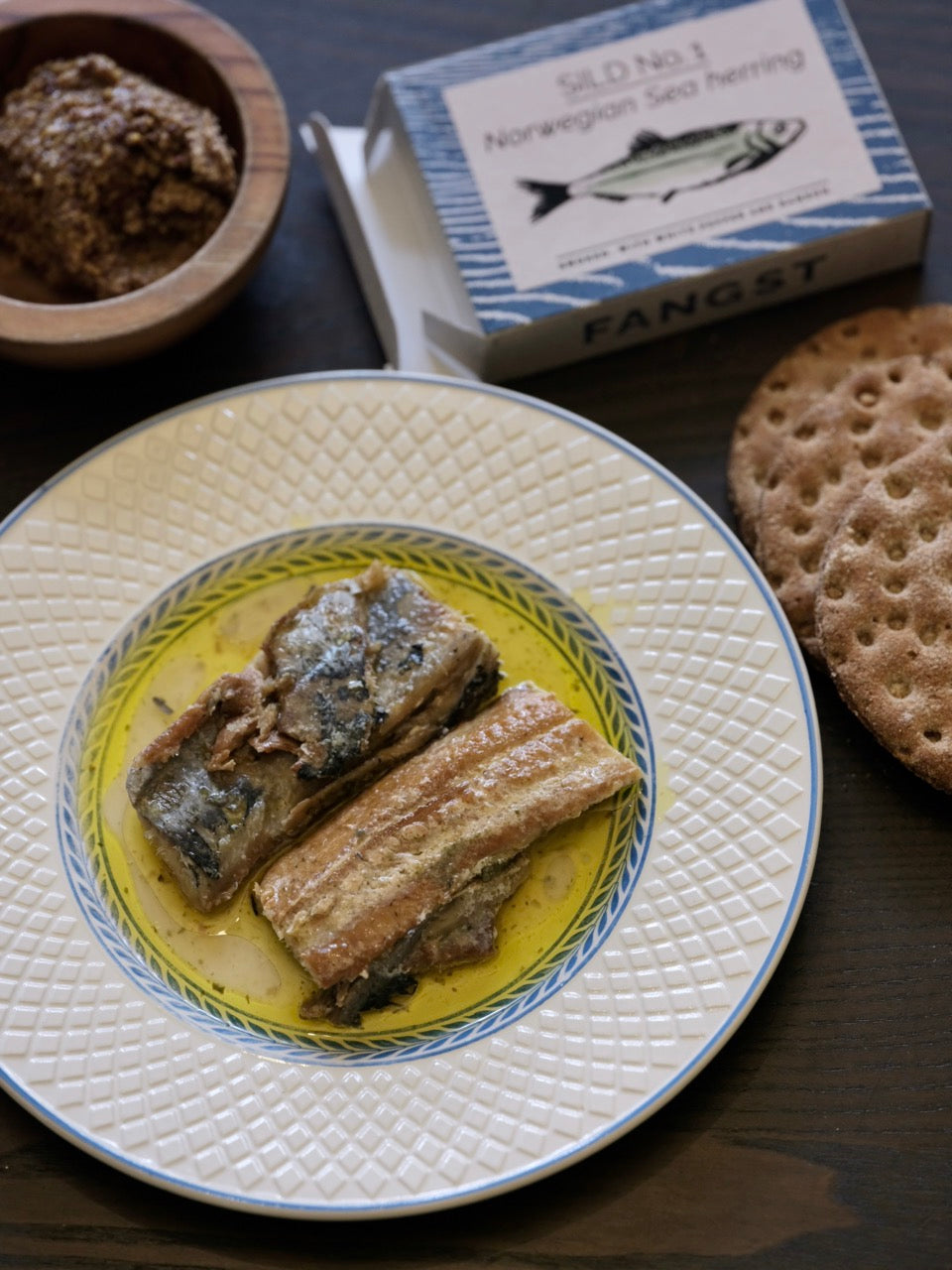 Fangst SILD No. 1 Norwegian Sea Herring Smoked with White Pepper & Ramson
